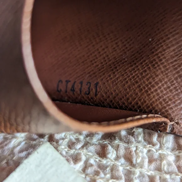 Authentic LV Key/Card Case